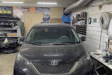 Toyota Sienna 2012
